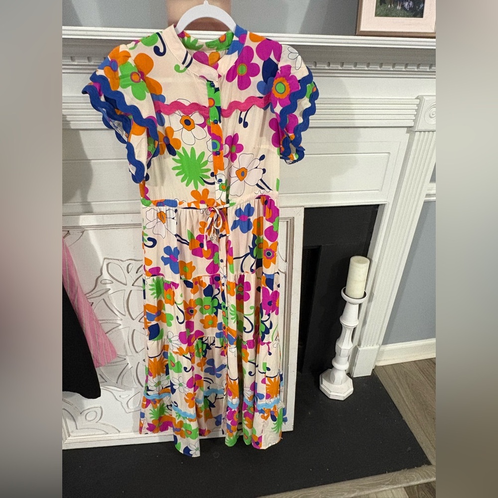 Boutique Garden party ready ruffle dress size small - Picture 2 of 4